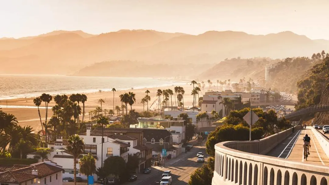Golden Coast & Desert Drive