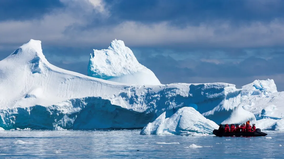 Classic Antarctica - M/V Sylvia Earle