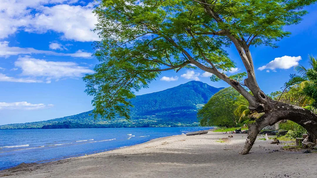 Nicaragua - Land of Lakes and Volcanoes