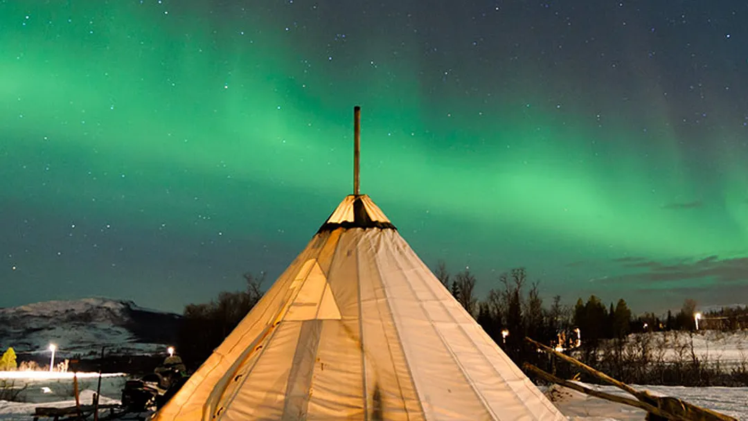 In Search of the Northern Lights