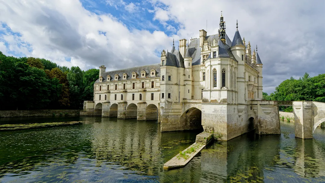 Journeys: Treasures of France from Paris to Toulouse