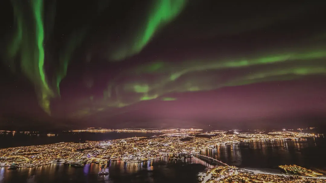 Follow the Northern Lights – Norway to Finland