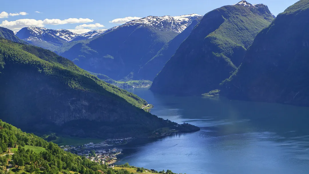 Arctic Norway Frontier - Svalbard, Fjords & Oslo