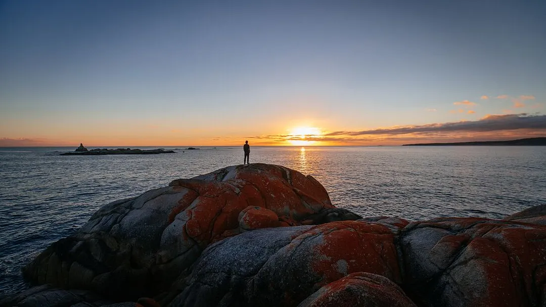 Walk Tasmania's Bay of Fires