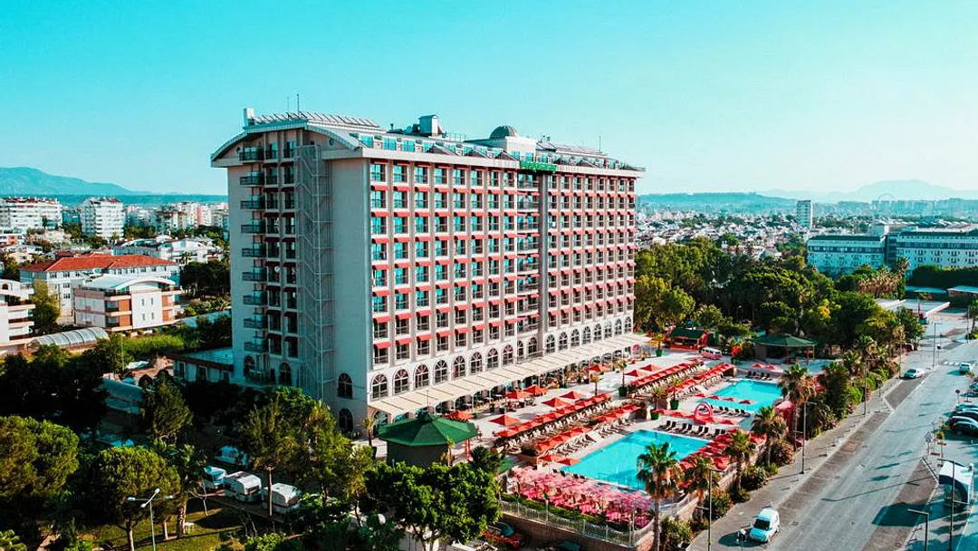 4* Megasaray Westbeach Antalya