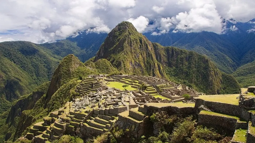 Solo Traveller: Peru Discovery – Machu Picchu, Colca Canyon & Lake Titicaca