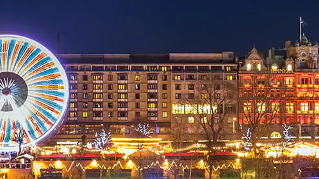 Edinburgh Christmas Market by Rail
