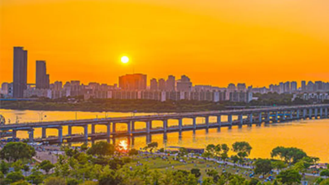 Japan, Korea & China Combination Cruise: Kobe, Seoul & Beijing by Azamara