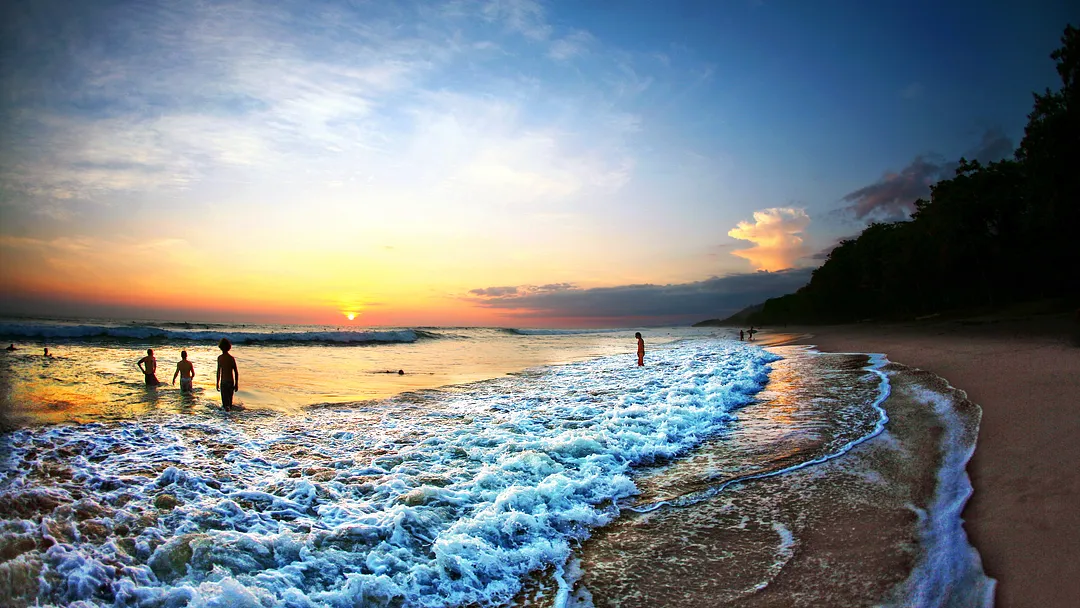 11-Day Panama Canal Round-Trip Miami: Bahamas, Jamaica & Costa Rica by Norwegian Cruise Line