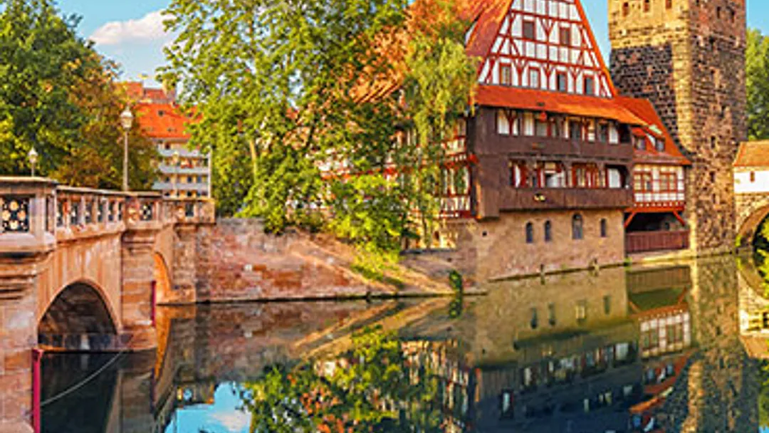 Magnificent Europe with Prague to Paris by APT Cruising
