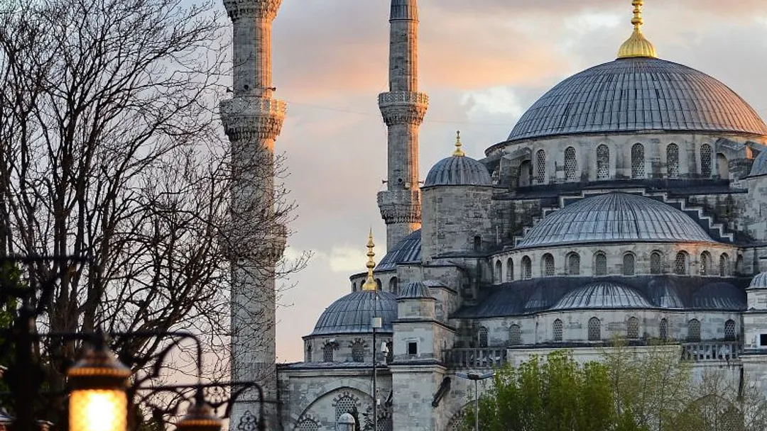  Turkey & Maldives Luxury Escape – 10 Nights