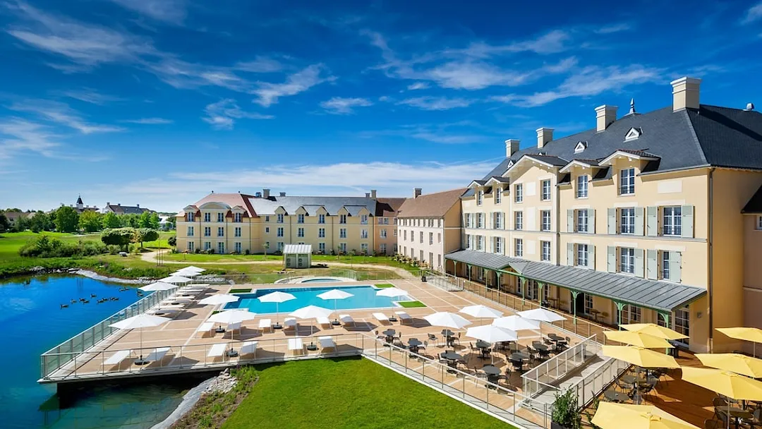  4* Staycity Aparthotels, Near Disneyland® Paris