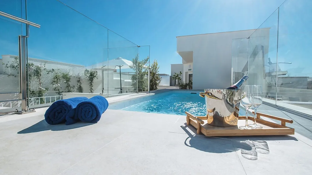  3* Sercotel Sevilla Guadalquivir Suites