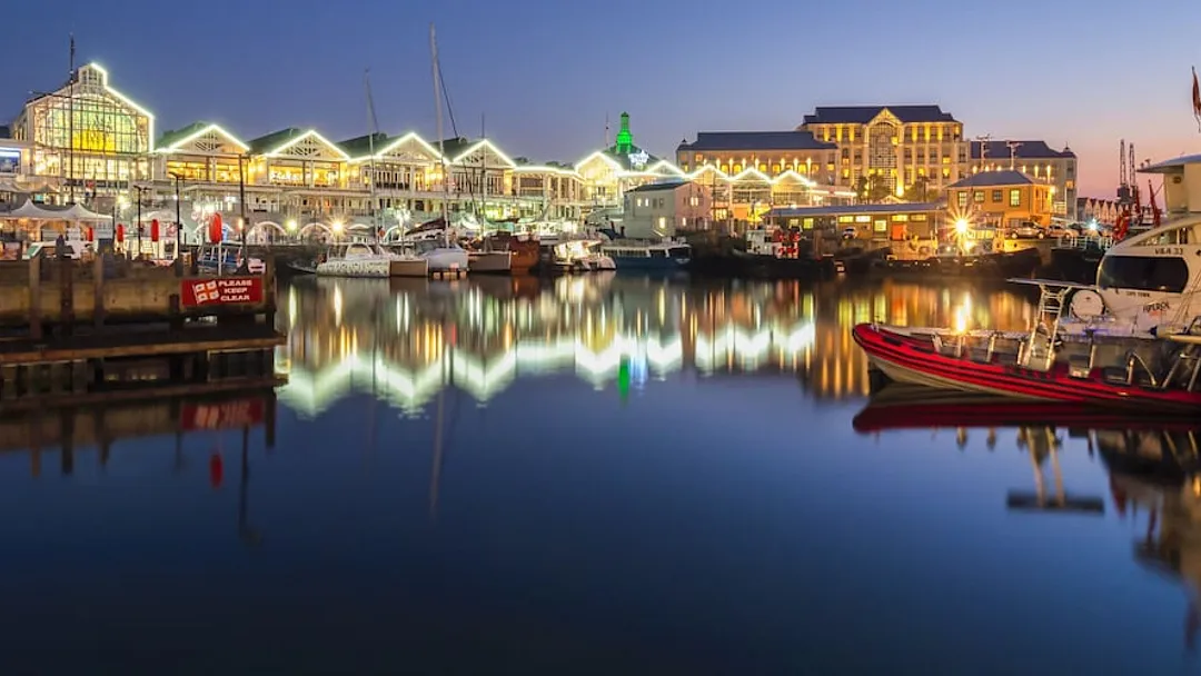  3* Holiday Inn Express Cape Town City-Centre by IHG