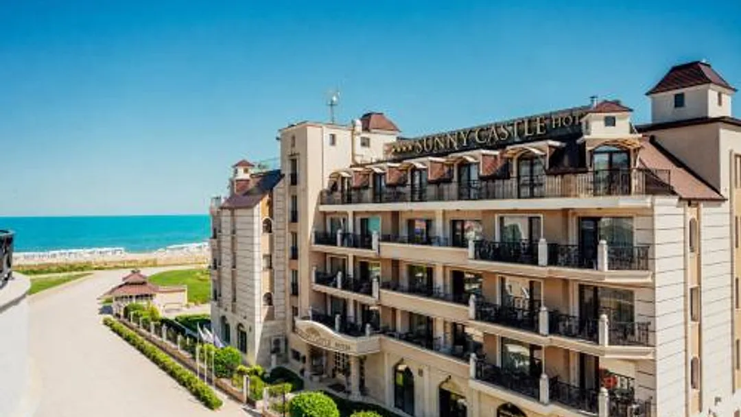  4* Sunny Castle Hotel - All Inclusive, Beach and Free parking