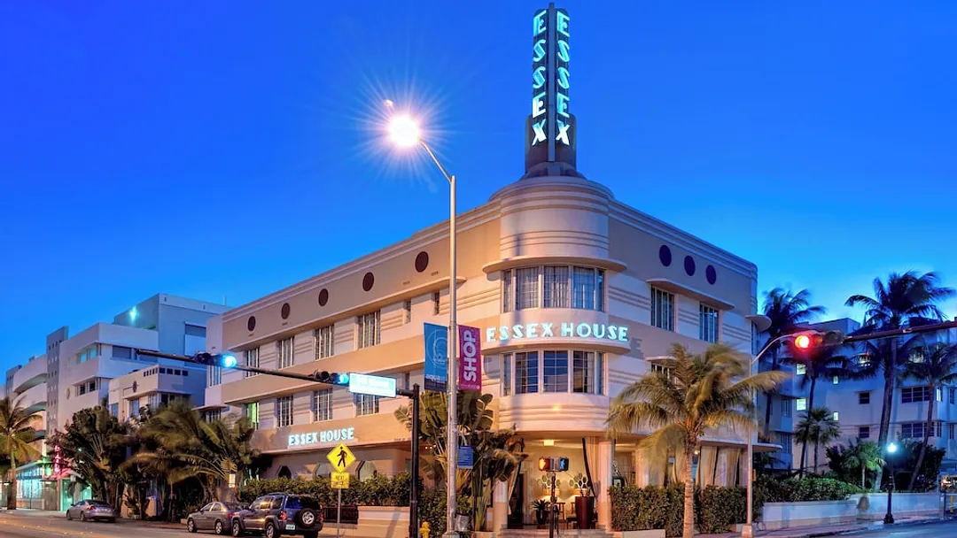  3* Essex House By Clevelander