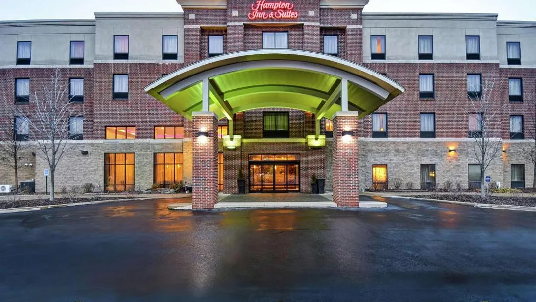  3* Hampton Inn & Suites Detroit-Canton