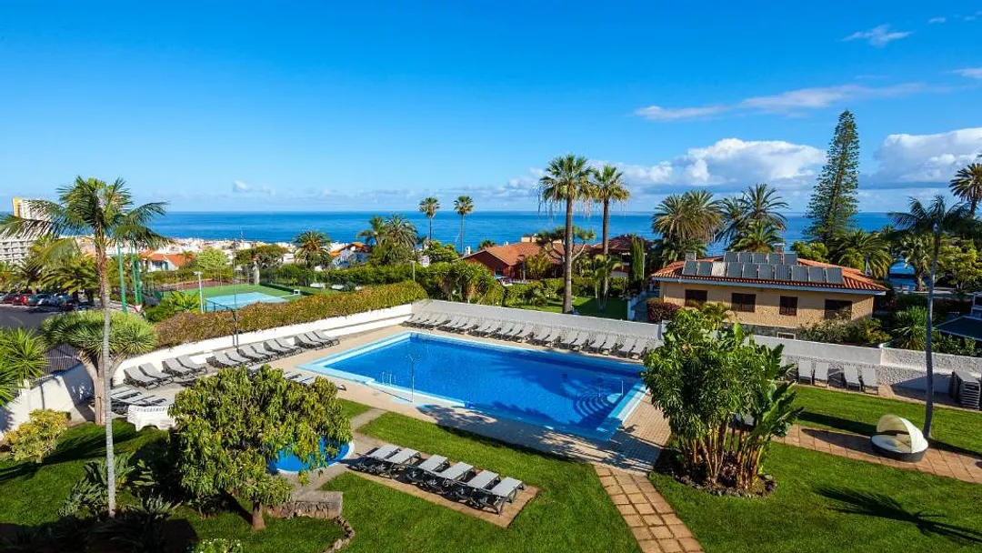  4* O7 Tenerife