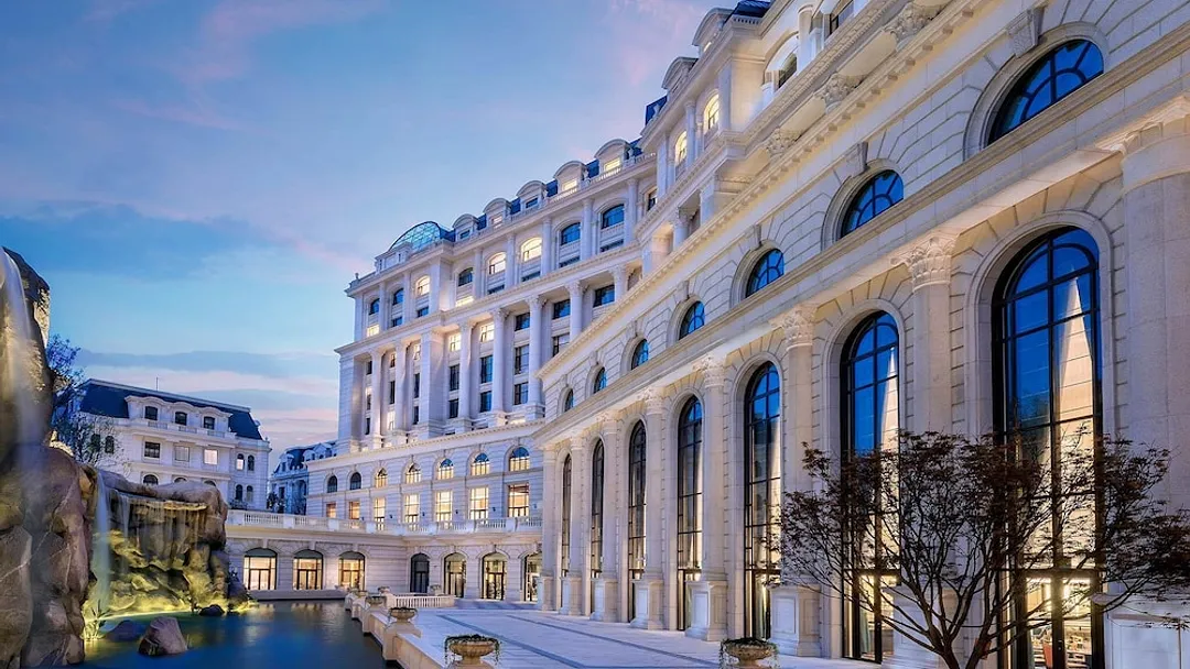  5* Sofitel Shanghai Hongqiao
