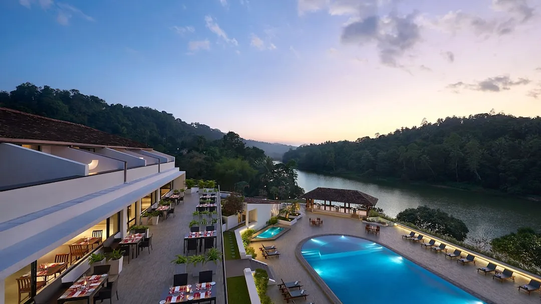  4* Cinnamon Citadel Kandy