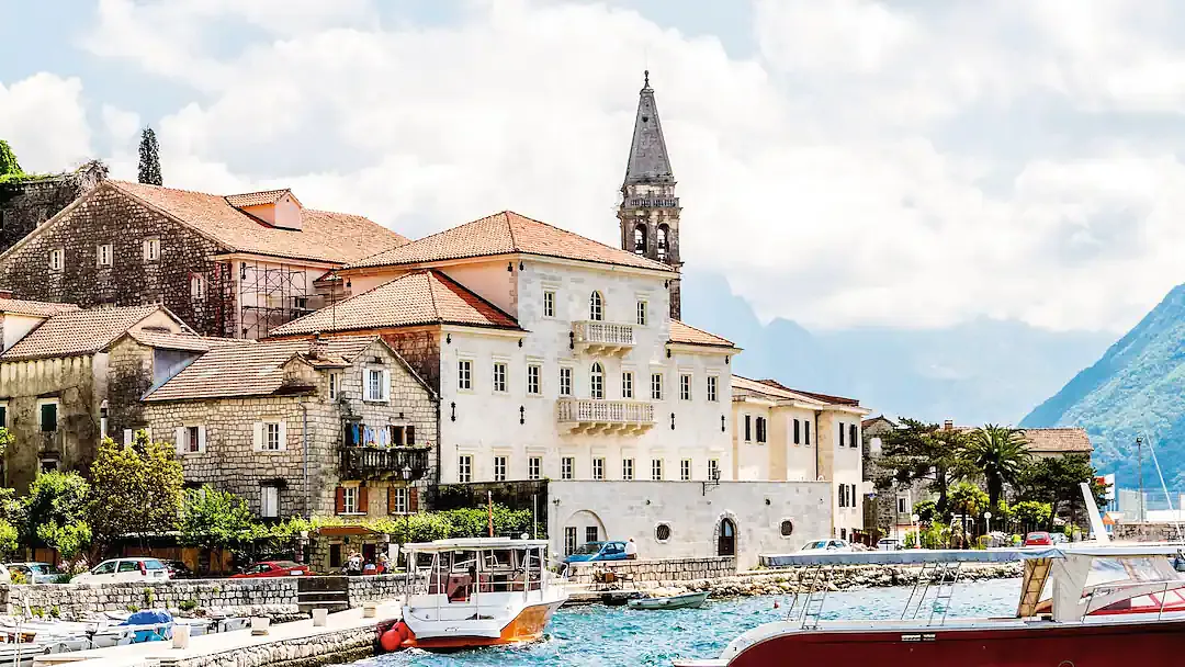 Perast holidays