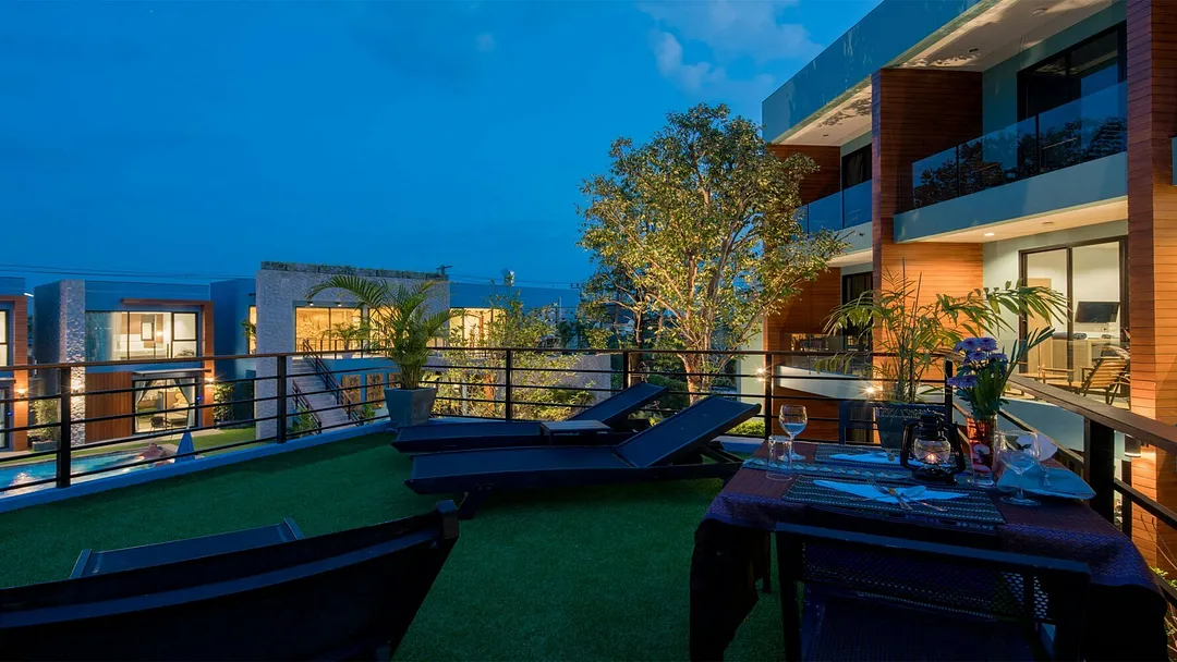 Peace Blue Naiharn Resort Phuket